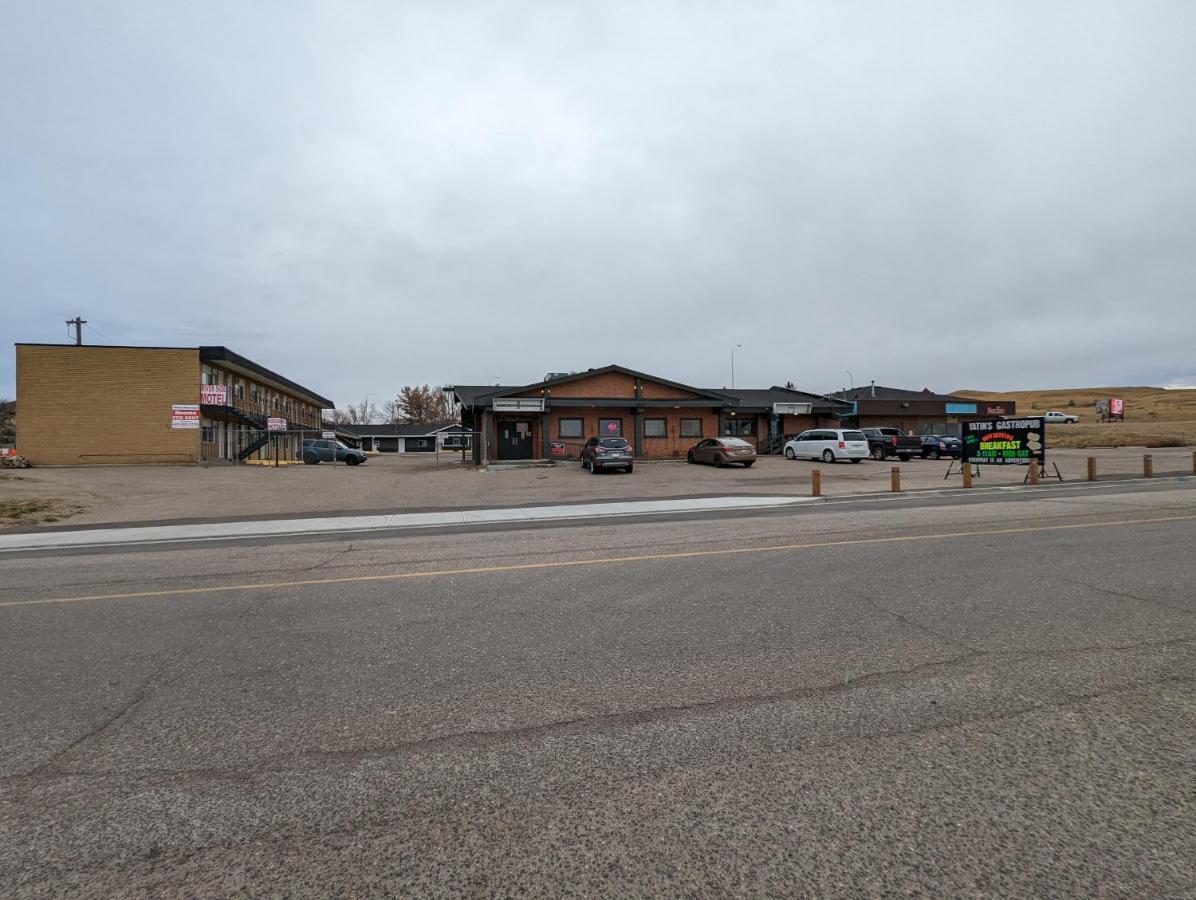Riverside Motel Medicine Hat Kültér fotó