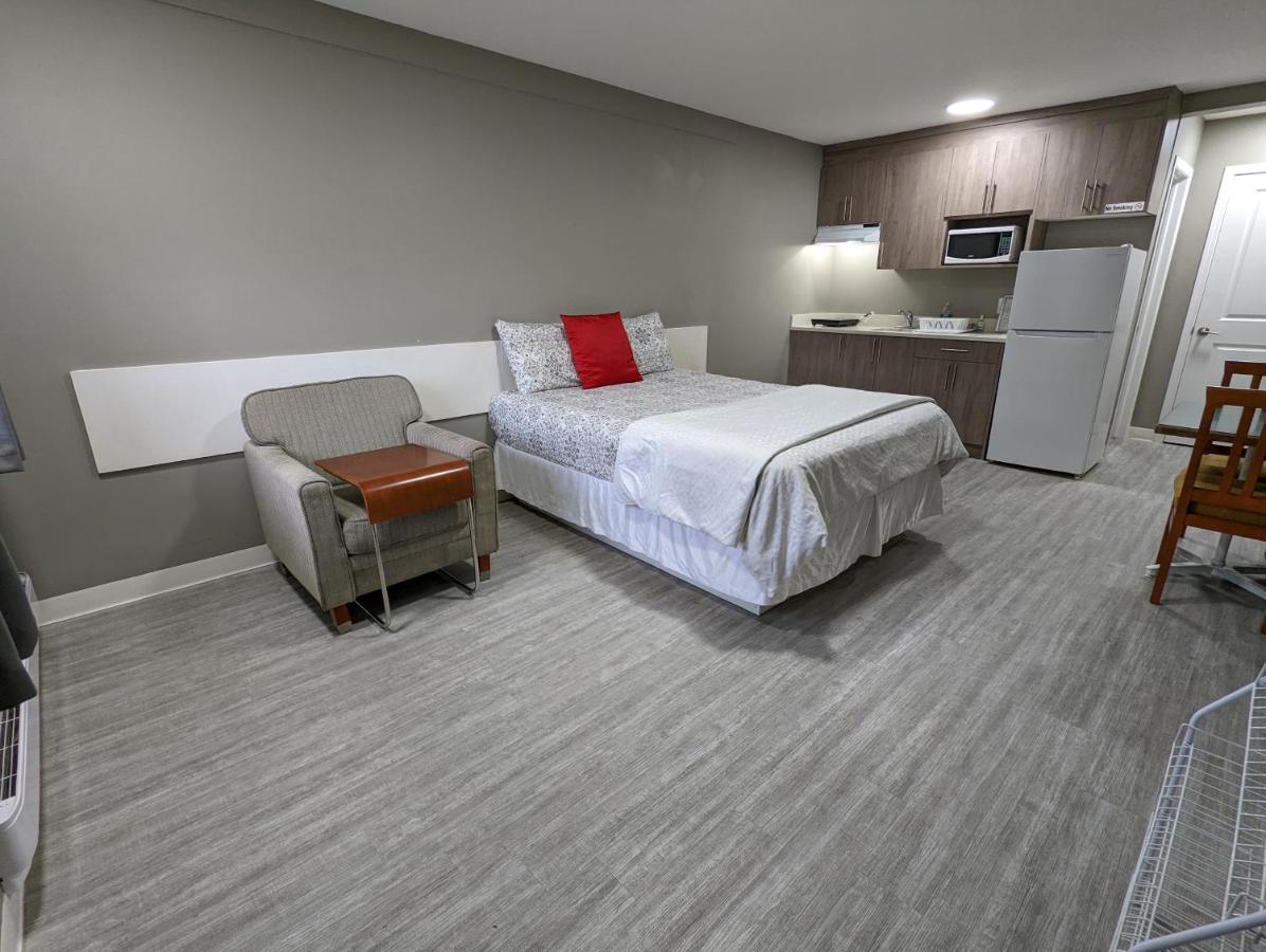 Riverside Motel Medicine Hat Kültér fotó