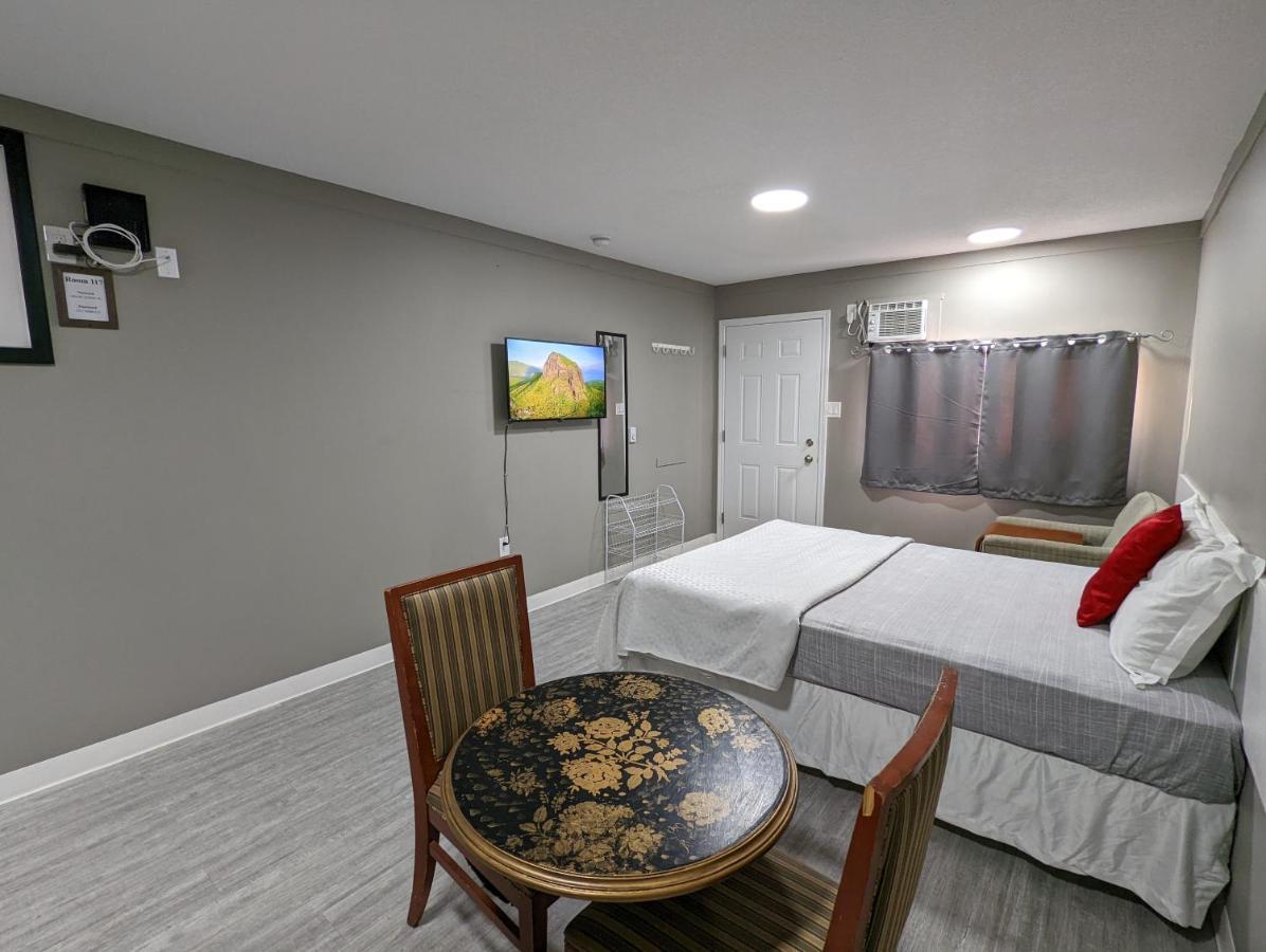 Riverside Motel Medicine Hat Kültér fotó