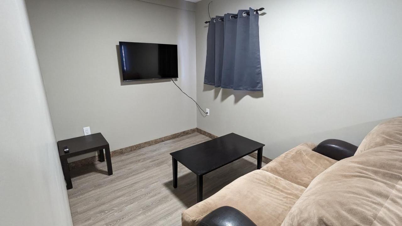 Riverside Motel Medicine Hat Kültér fotó