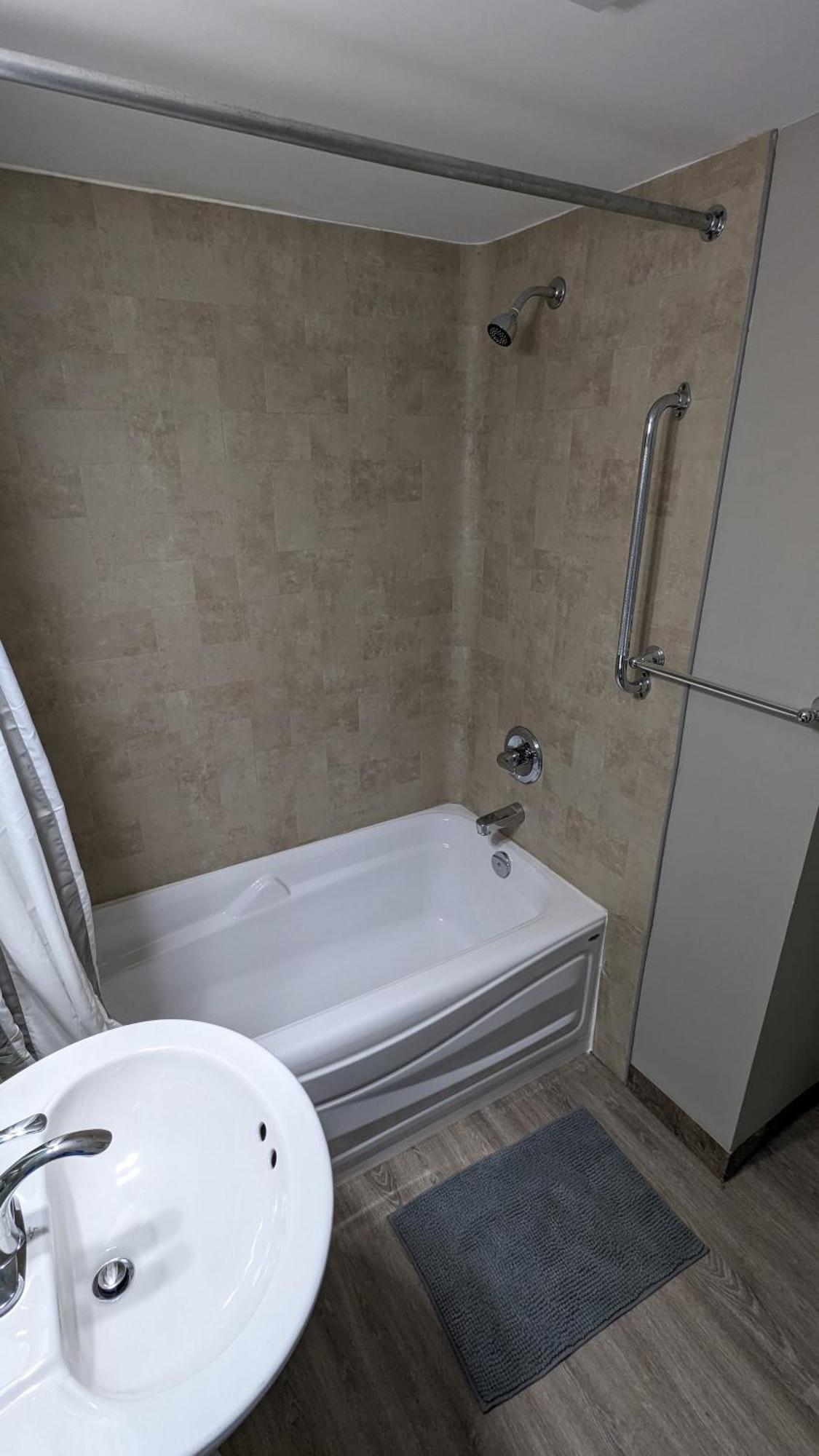 Riverside Motel Medicine Hat Szoba fotó